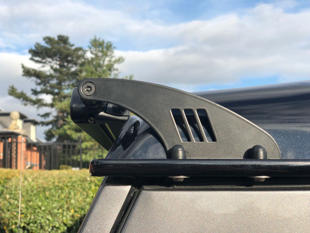 lazer_lamps_-_defender_roof_mount_kit_-_linear-48_4_web